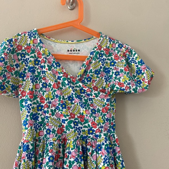 Mini Boden- Twirly Ballerina Dress in Multi Flowerbed - Picture 7 of 14